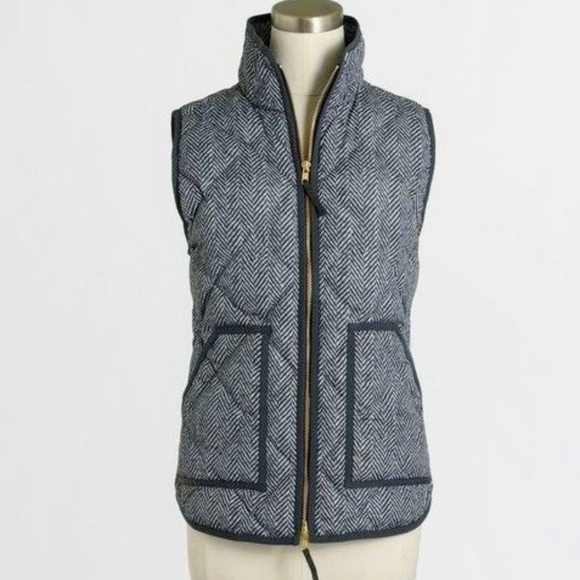J. Crew Jackets & Blazers - J.Crew/herringbone pattern puff vest/jacket/tan/black/gold zipper/2pocket/size S